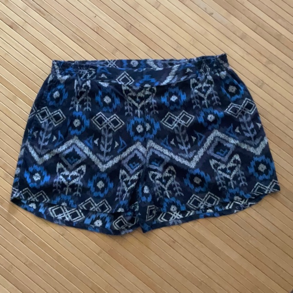 Kavu Casual Shorts with Ikat Pattern